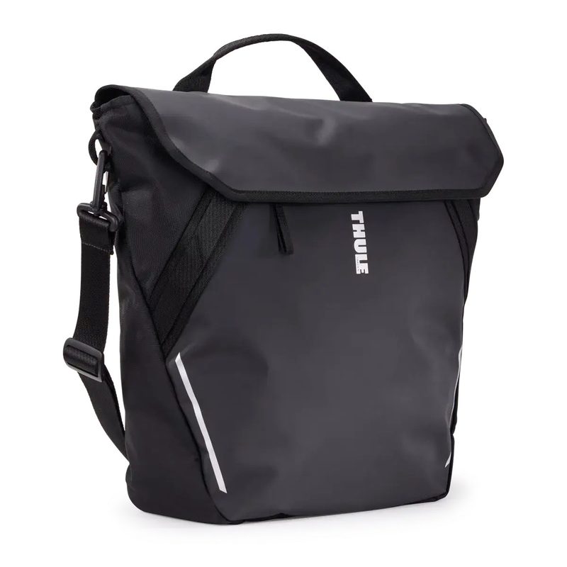 Alforjas Chasm Courier Thule color Negro de 22L con sistema InLock