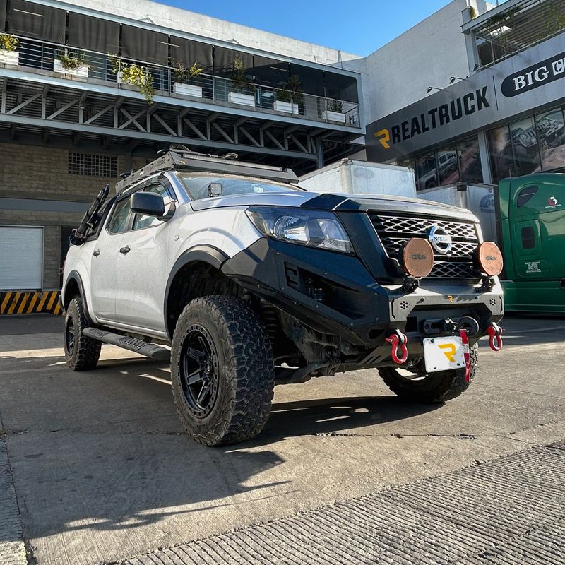 Defensa Delantera Predator Bumper Replacement para NP300 20 - 25