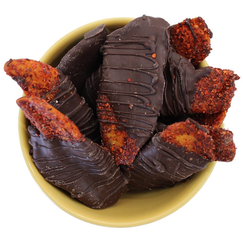 Mango Enchilado Con Sal Rosa Del Himalaya Cubierto Con Chocolate Sin Azúcar